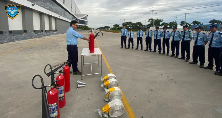 bảo vệ tòa nhà