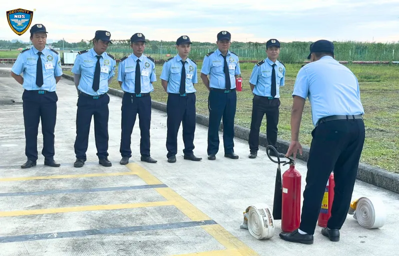 đội trưởng bảo vệ