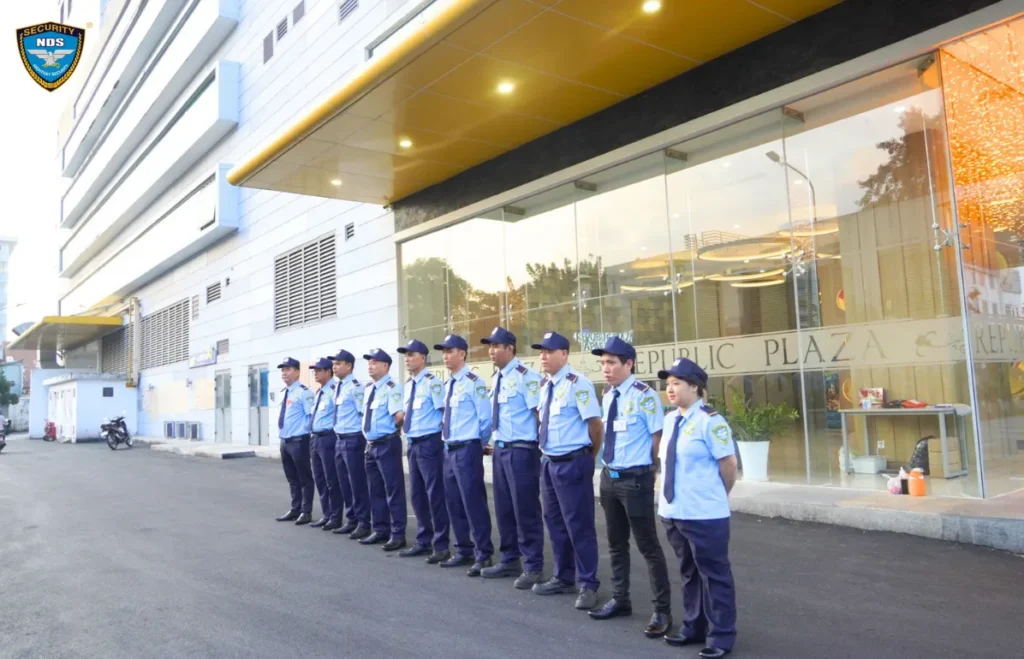 bảo vệ tòa nhà